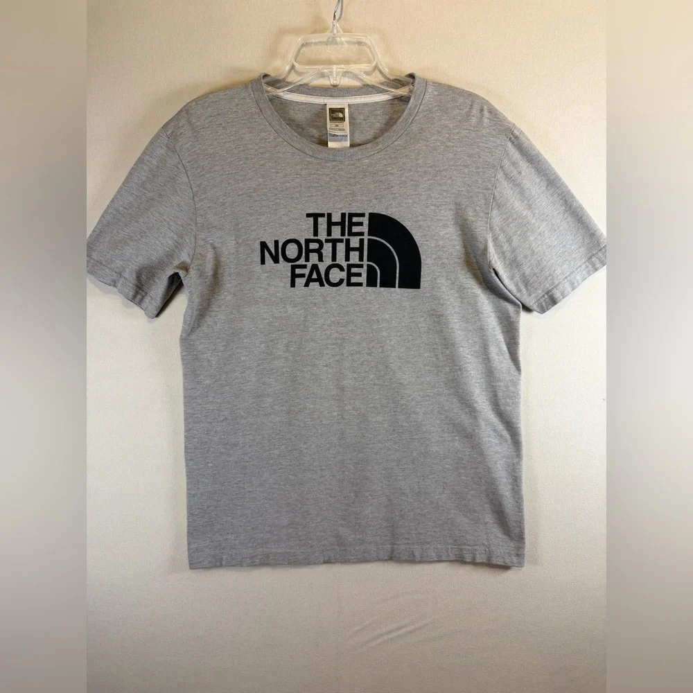 The North Face Logo T-Shirt Gray Short Sleeve Men’s Small Outdoor Tee